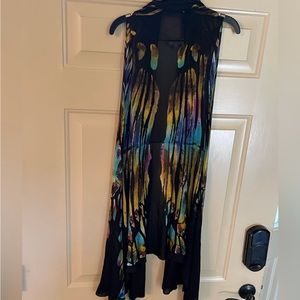 Beautifully vibrant Adore brand long vest from Sedona! only worn once!